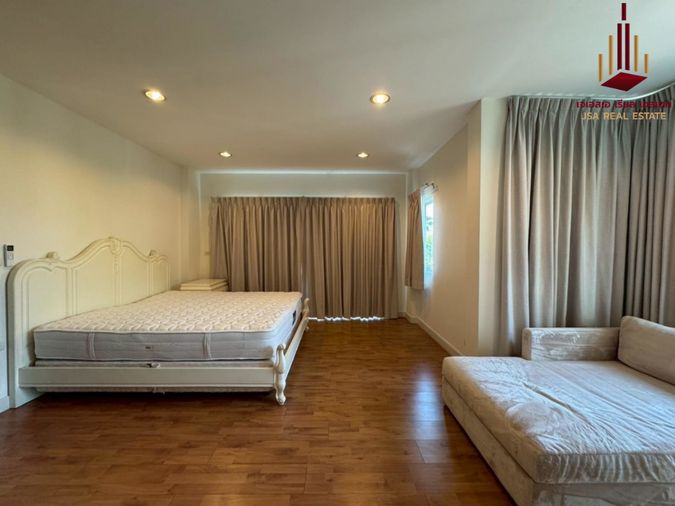 3-bed house for rent, 234 sqm, 68 sq wah, Grand Bangkok Boulevard Ratchada - Ramintra 2