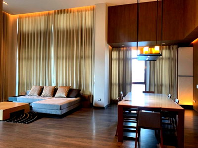 คอนโดให้เช่า : LTH7237 – The Crest Ruamrudee FOR RENT 3 beds 3 baths Size 268 Sq.M. Near BTS Phloen Chit stations ONLY 150k/month