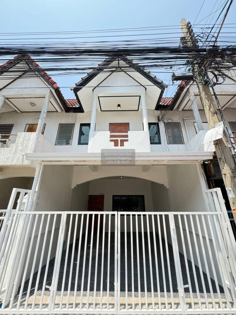 Townhouses for sale : For Sale Townhouse/Townhome , Nattakan 3 - 5 , newly renovated , Khlong Thanon , Sai Mai , Bangkok , CX-146988 ✅ Live chat with us ADD LINE @connexproperty ✅
