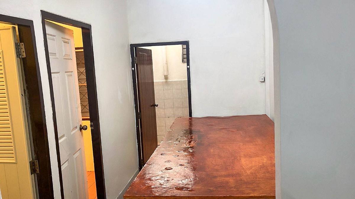 รูป ทาวเฮ้าส์ให้เช่า 310/57 ซอยรามคำแหง 72 แยก 1 ทำสัญญา 1 ปี TOWNHOUSE FOR RENT โทรศัพท์: 083-792-5426 - รูปที่ 9/12