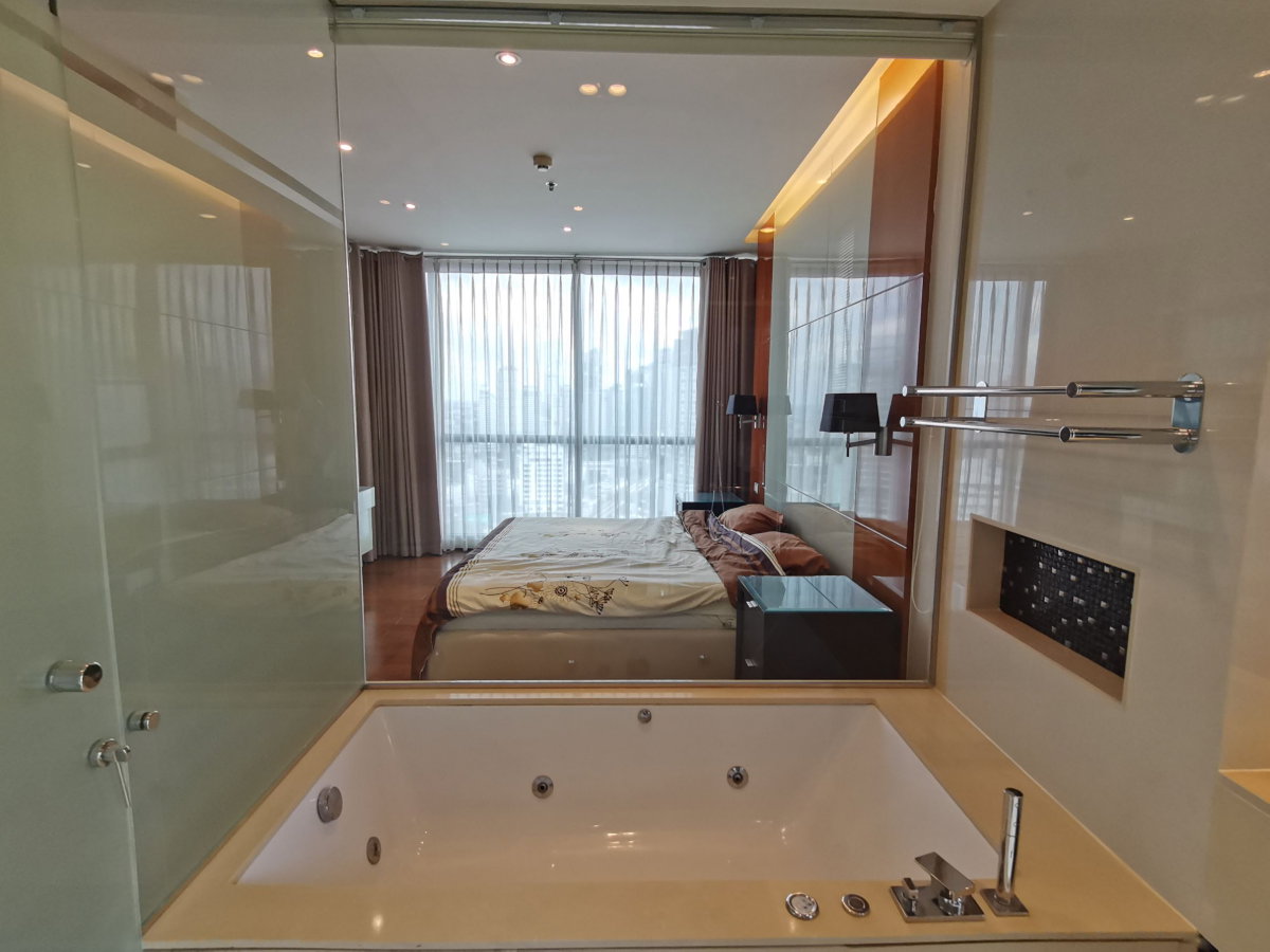 รูป Available for rent! The Address Sukhumvit28. 2 Bedroom with 75sqm. Fully furnished, ready to move in - รูปที่ 21/21