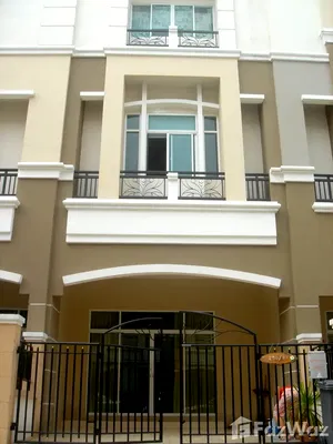 Townhouses for rent Bangkok : Four Story Townhouse for Home/Office 6054444