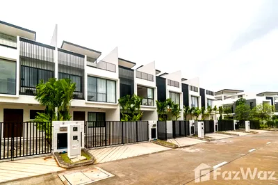 Townhouses for sale Phuket : 3 Bedroom Townhouse 6062721