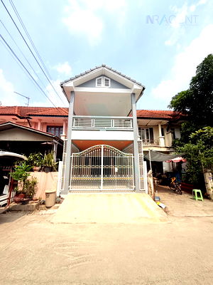 ทาวน์โฮม นนทบุรี : 📌 ขายทาวน์เฮาส์ โครงการ บ้านบัวทอง 4 2 ชั้น 2 ห้องนอน 2 ห้องน้ำ