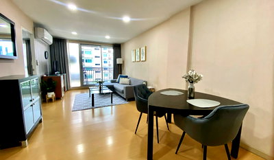 Condos for sale : Low floor 1 bed 1 bath 48 sqm condo at Plus 67 for sale 4,200,000THB, Sukhumvit Soi 67, Phra Khanong BTS station