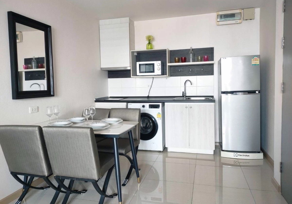 picture Life Ratchadapisek - 4/11