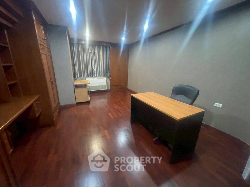 รูป คอนโด 3-ห้องนอน ที่ รีเจ้นท์ ออน เดอะ พาร์ค1 (สุขุมวิท 26) ใกล้ BTS พร้อมพงษ์ (ID 2673292) - รูปที่ 14/17