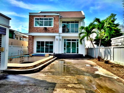 Houses for sale Hua Hin Night Market : FOR SALE  HOUSE PROPERTY  2900000 BAHT.