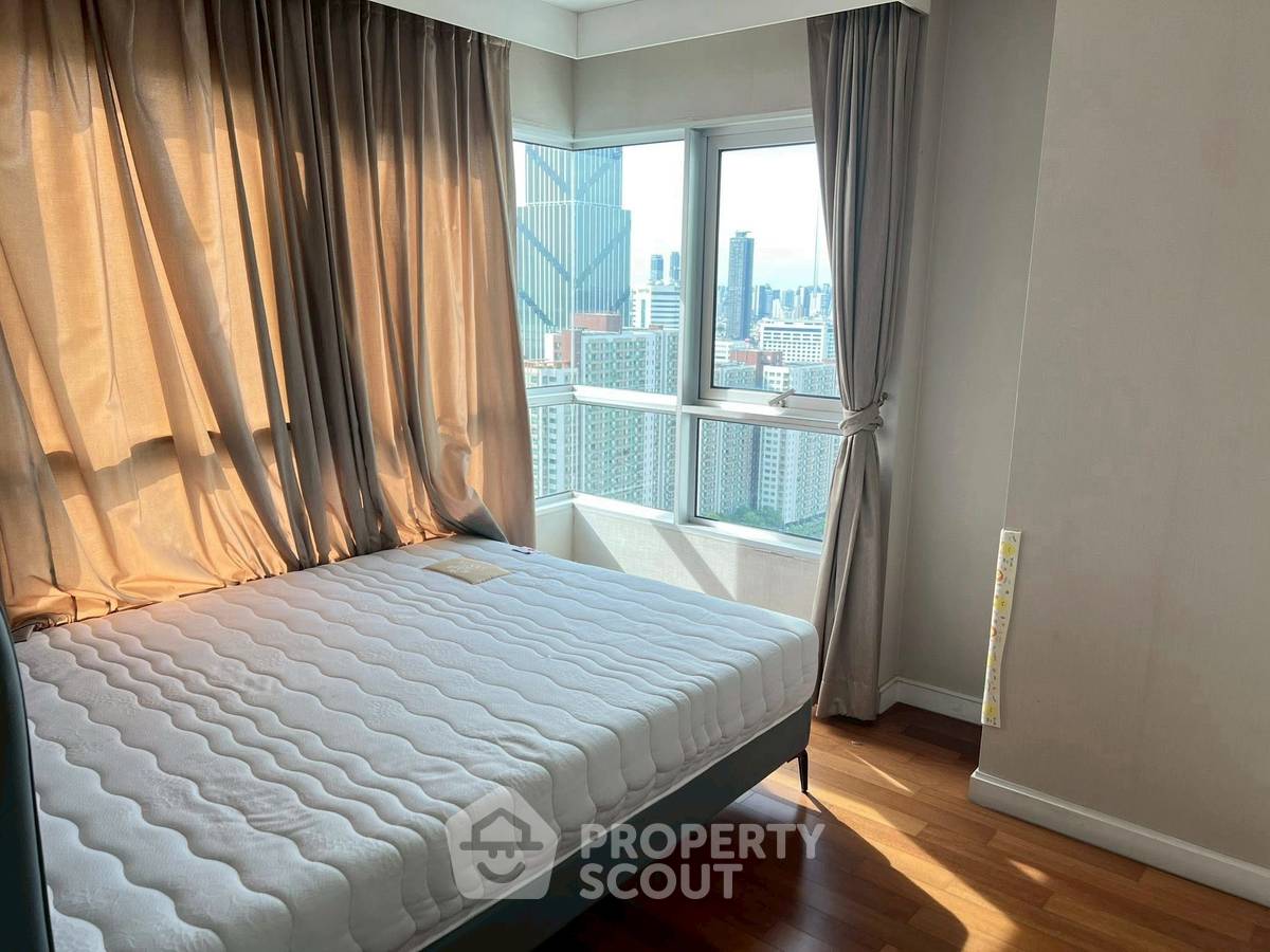 picture 30th-Floor 6-BR Condo At Belle Grand Rama 9, MRT Phra Ram 9 (ID 2672049) - 13/14