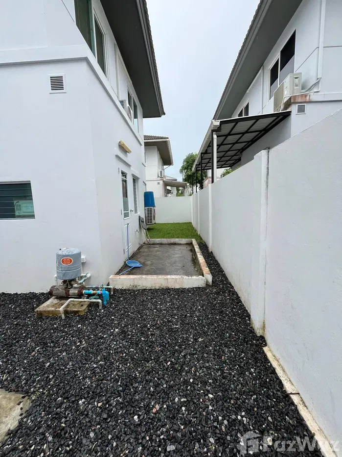 picture Modern with Spacious Living Area, Contemporary Design House 1942125 - 38/41