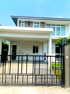 Houses for rent : RS5139 For Rent: Mantana Onnut-Outer Ring Road 5, a quality house in a premium project with a quiet and private atmosphere.