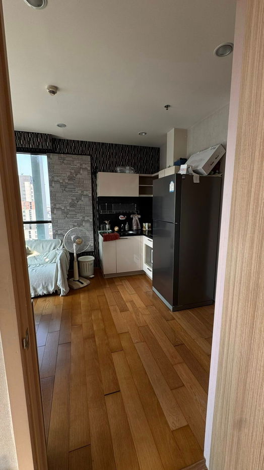 รูป 🟢ห้องสวย!! พร้อมเข้าอยู่!! 🟢ฟิวส์ สาทร - ตากสิน ใกล้ BTS วงเวียนใหญ่ สอบถาม📱ADD LINE @572aurac แอดมินตอบไว✨ - รูปที่ 8/10