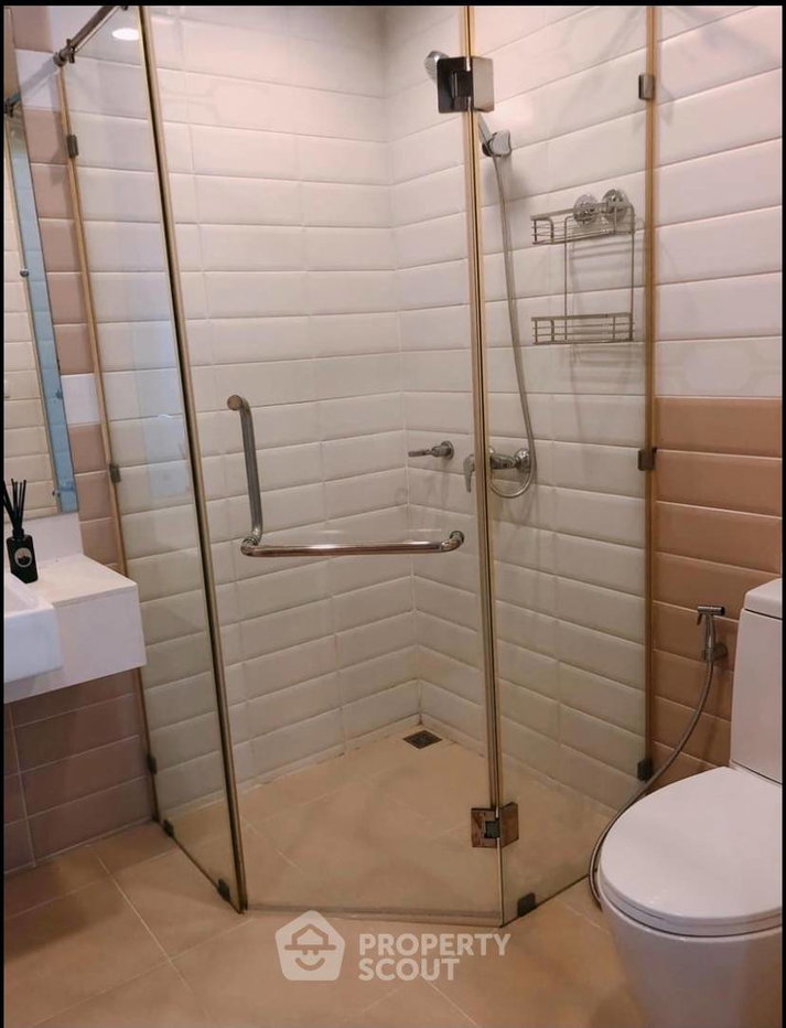 picture 2-BR Condo at Circle Condominium near MRT Phetchaburi (ID 375255) - 2/11