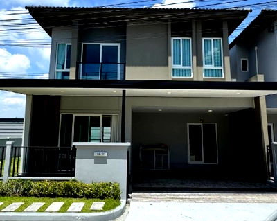 เช่าบ้านเดี่ยว นิคมอุตสาหกรรมบางปู :  ให้เช่าบ้านเดี่ยว 2 ชั้น โครงการแกรนด์ พลีโน่ เมกา บางนา / ใกล้ เมกา บางนา / แอร์ 4 เครื่อง / เฟอร์นิเจอร์ครบ Fully Furnished / อยู่อาศัย