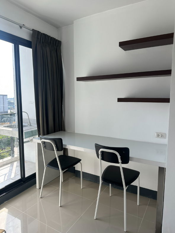 picture The Avenue Spring for rent the best price. - 7/13