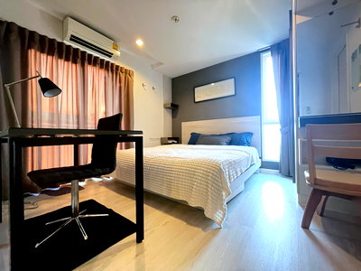 ขายคอนโด : ขายคอนโดพร้อมผู้เช่า! รับรายได้ทันที ใกล้รถไฟฟ้าสายสีเหลือง แต่ง Built-in เฟอร์ครบ ทำพื้นทำม่านใหม่(เจ้าของขายเอง)