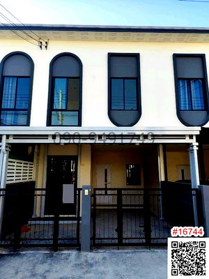 Townhouses for rent Pathumthani : For rent: 2-story townhome, M-Life Lam Luk Ka-Khlong 4, near the BTS Green Line, Khuk Khot station.