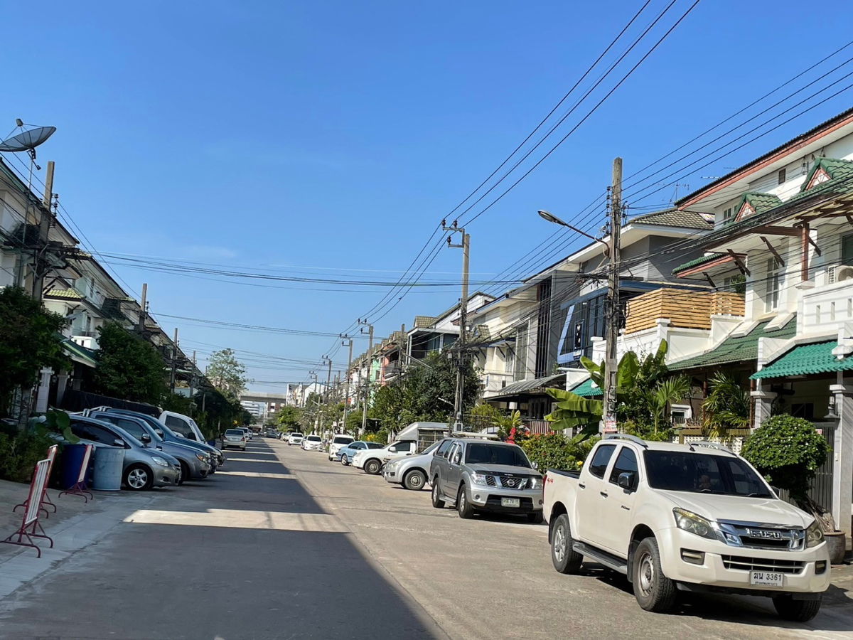 รูป #บ้านนี้อยู่แล้วรวย# ให้เช่า ทาวเฮ้าส์ 2 ชั้น หมู่บ้านรื่นฤดี ซ.รามคำแหง180 **งดนายหน้าค่ะ - รูปที่ 12/12