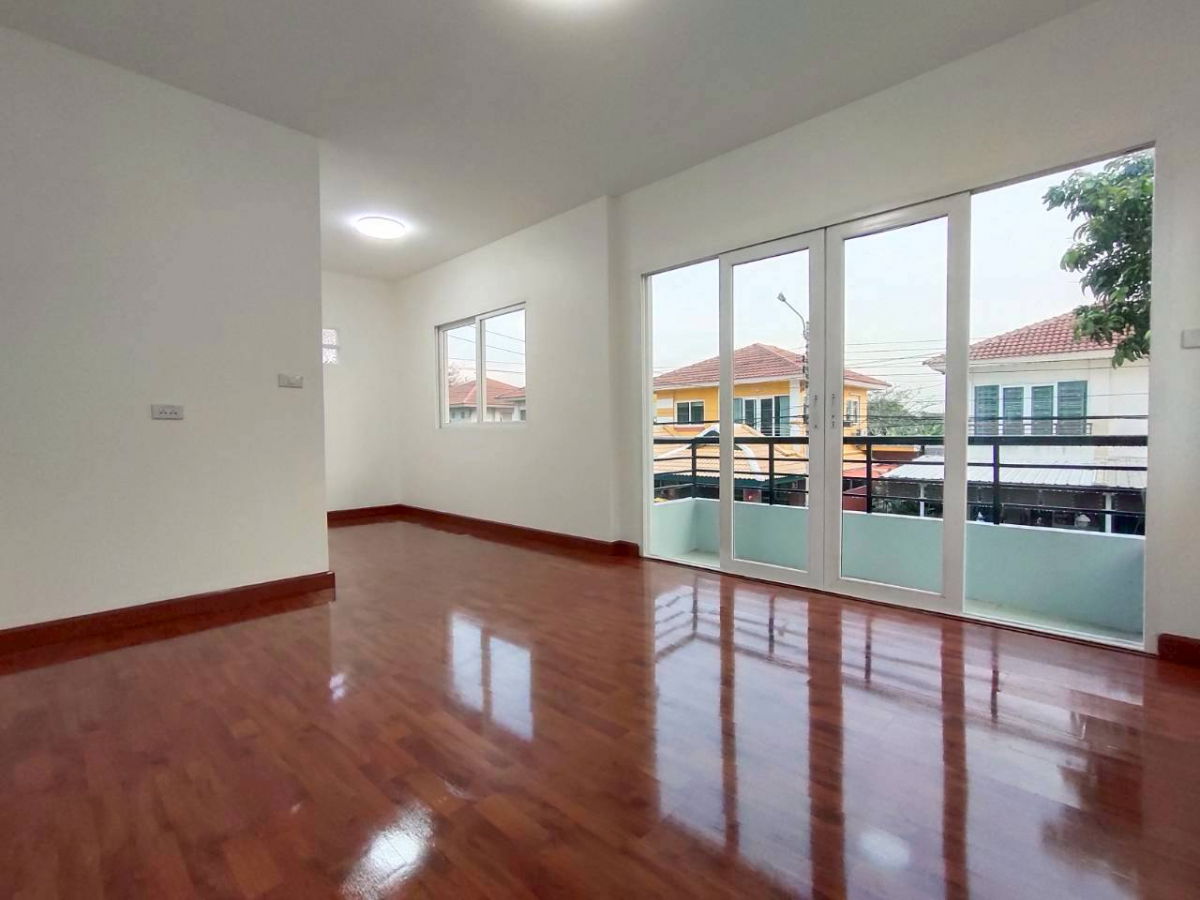 รูป ขายถูก บ้านแฝด หมู่บ้านศุภาลัยวิลล์ ราชพฤกษ์-บางบัวทอง รีโนเวทใหม่ทั้งหลัง 4 นอน 2 น้ำ - รูปที่ 14/16