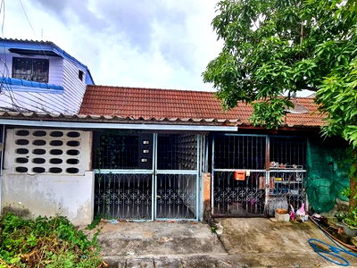 Townhouses for sale Muang Krabi Krabi : FOR SALE  TOWNHOUSE PROPERTY  800000 BAHT.
