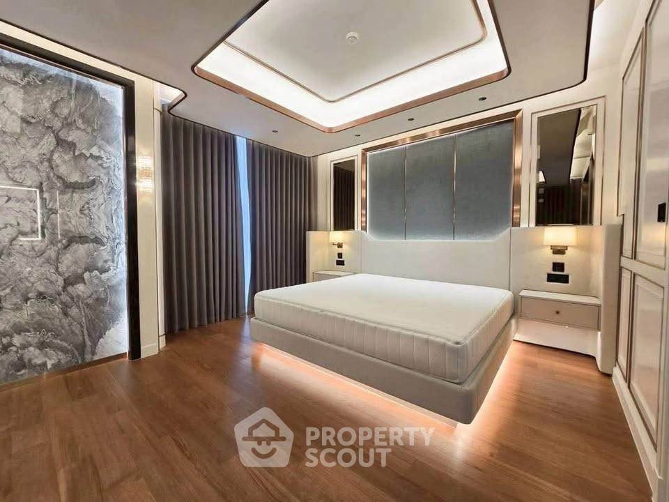 picture 3-BR Condo at The Esse At Singha Complex near MRT Phetchaburi (ID 2463081) - 10/14