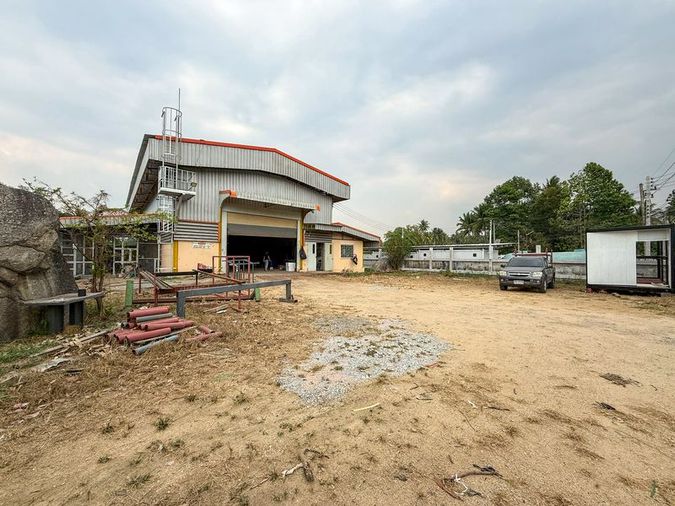 ขายโรงงานโซนสวนเสือศรีราชา เดินทางสะดวก ใกล้นิคมอุตสาหกรรม 