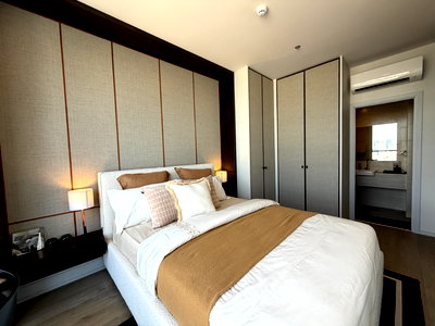 ขายคอนโด : ขายThe crown residences 2 ห้องนอน คอนโดfreehold บนถนนพระราม4 ใกล้จุฬาฯ 