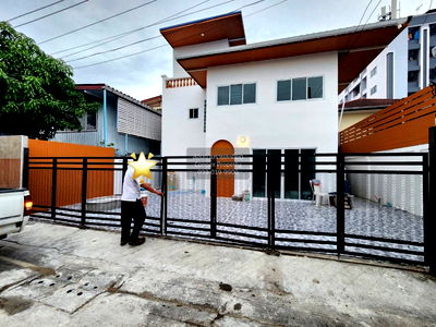 Townhouses for sale Bangkok : For Sale Townhouse/Townhome  , Min Sakhon Ladprao 130 , newly renovated , Khlong Chan , Bang Kapi , Bangkok , CX-145975 ✅ Live chat with us ADD LINE @connexproperty ✅
