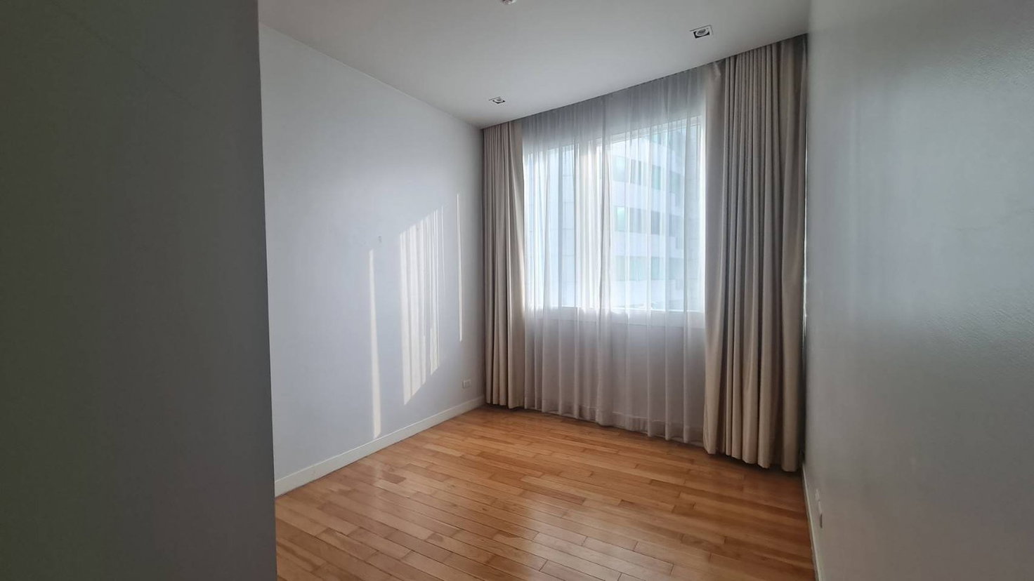 picture LTH7987 – Millennium ResidenceFOR RENT 3 beds 3 baths size 193 Sq. M. Near BTS Asoke station ONLY 120k/Month - 5/7