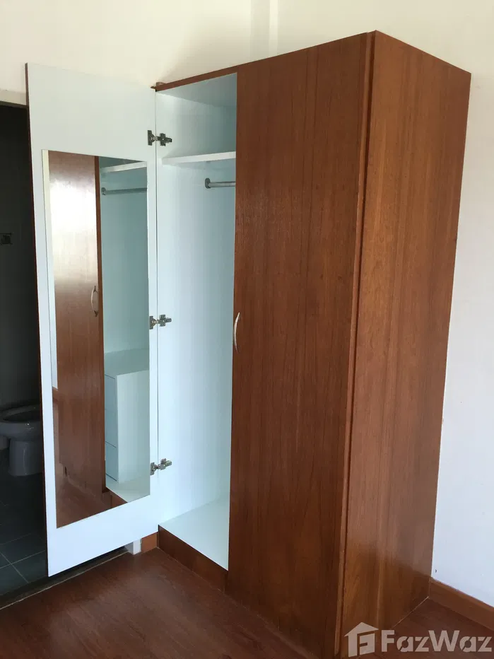 picture Four Story Townhouse for Home/Office 6054444 - 15/19