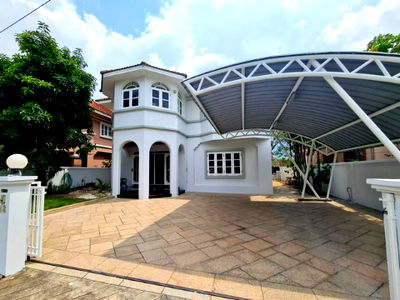 บ้านเดี่ยวให้เช่า : HR3240ให้เช่าบ้านเดี่ยวหลังใหญ่ 5 ห้องนอน ทำเลเลียบด่วน-เกษตรนวมินทร์ หมู่บ้านชวนชื่น ลาดพร้าว  พื้นที่ใช้สอยจุใจ 347 ตร.ม. พร้อมเฟอร์นิเจอร์