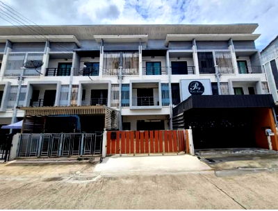 ทาวน์โฮม ม.รังสิต : BP00881 ขายทาวน์เฮาส์ หมู่บ้าน อิงทาวน์ ติวานนท์-แจ้งวัฒนะ ถนน ติวานนท์ ตำบล บ้านใหม่ อำเภอ เมืองปทุมธานี จังหวัด ปทุมธานี