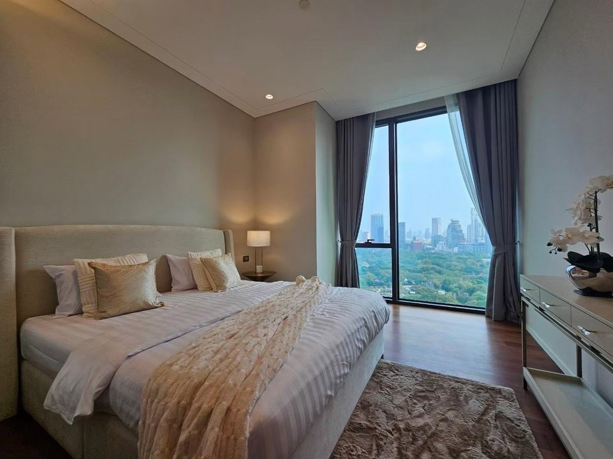 รูป LTH13706 – Condo for Rent | Sindhorn Residence | 359 sqm | 5 Beds 7 Baths | Near BTS Chidlom | 650K/Month | คอนโดให้เช่า ซินด์ฮอร์น เรสซิเดนซ์ - รูปที่ 2/15