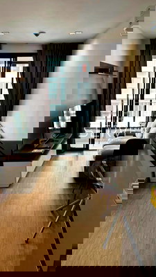 Condos for rent : 1 Bed Large Room  City View  Fully furnished Good Location Close to  BTS Phaya Thai  190 m. @  Ideo Mobi Phayathai 