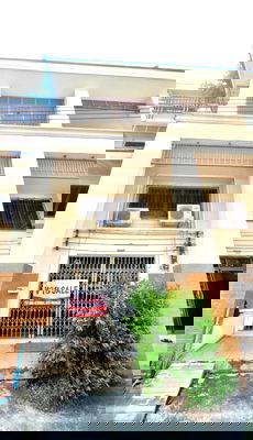 Shophouses for sale Bangkok : Commercial building for sale in Thonburi Complex project, 26 square meters, 4 bedrooms, 4 bathrooms, 1 kitchen, 4 floors.