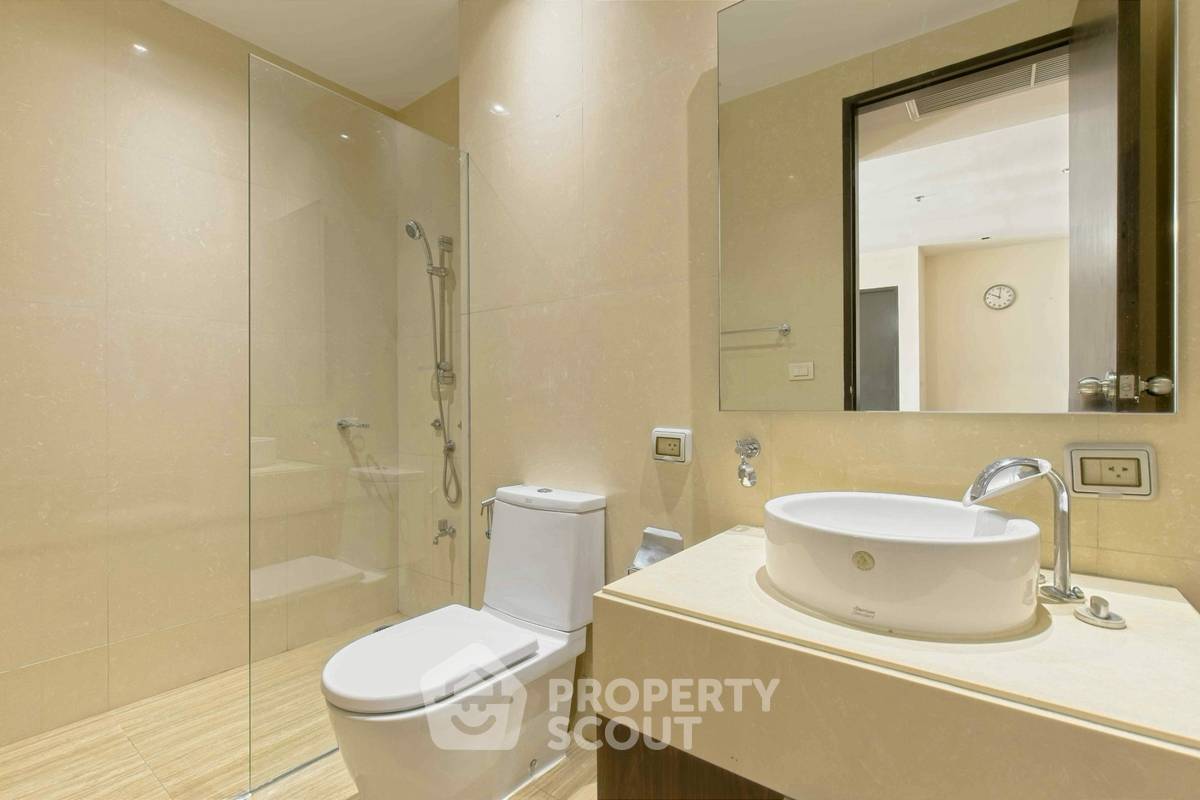 picture 2-BR Condo at The Madison near BTS Phrom Phong (ID 2675849) - 11/20
