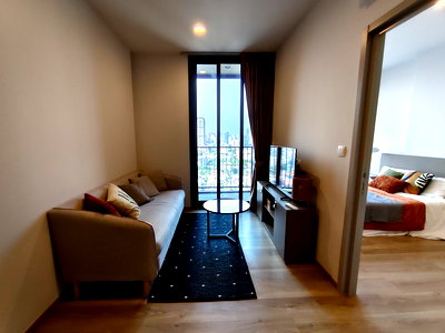 คอนโดให้เช่า : 🌆 ให้เช่า: OKA HAUS Sukhumvit 36 เพียง 500 ม. ถึง อาคารมาลีนนท์ | คอนโดสวยใจกลางพระราม 4 @90condo 🌃