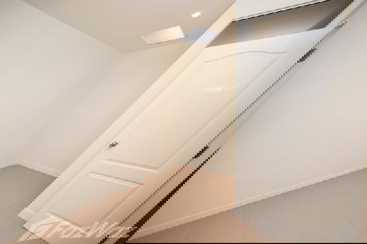 รูป ทาวน์เฮ้าส์ 2ชั้น ใกล้รถไฟฟ้าลาดพร้าว101 3นอน แอร์2 เฟอร์ครบ 1764022 - รูปที่ 23/32