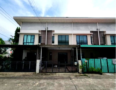 Townhouses for sale Chachoengsao : FOR SALE  TOWNHOUSE PROPERTY  1700000 BAHT.