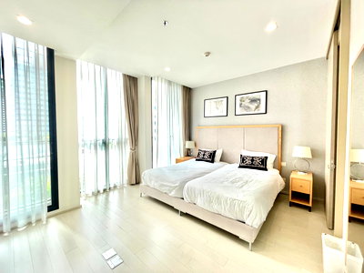 คอนโดให้เช่า : 🔥✨ ให้เช่า Noble Ploenchit 70 ตร.ม. 2 นอน 1 น้ำ! หรูหรา สะดวกสบาย ติด BTS เพลินจิต 🚆 ใจกลางเมืองพร้อมอยู่! 🏙️ (DSG316)