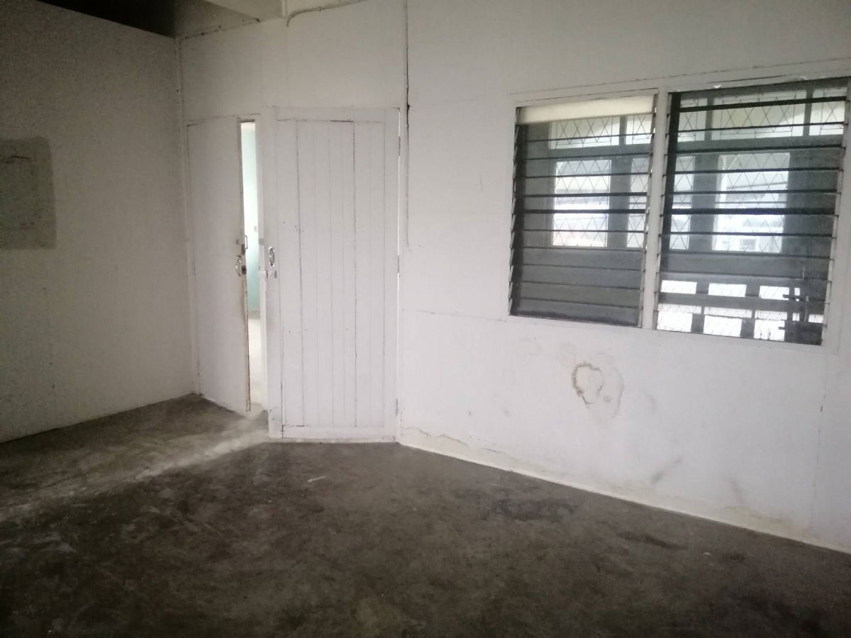 รูป ติดถนนใหญ่ ใกล้รถไฟฟ้า MRT คลองบางไผ่ 700 เมตร เช่าตึกแถว บางบัวทอง 2 คูหา ติด ถนนกาญจนาภิเษก - รูปที่ 19/29