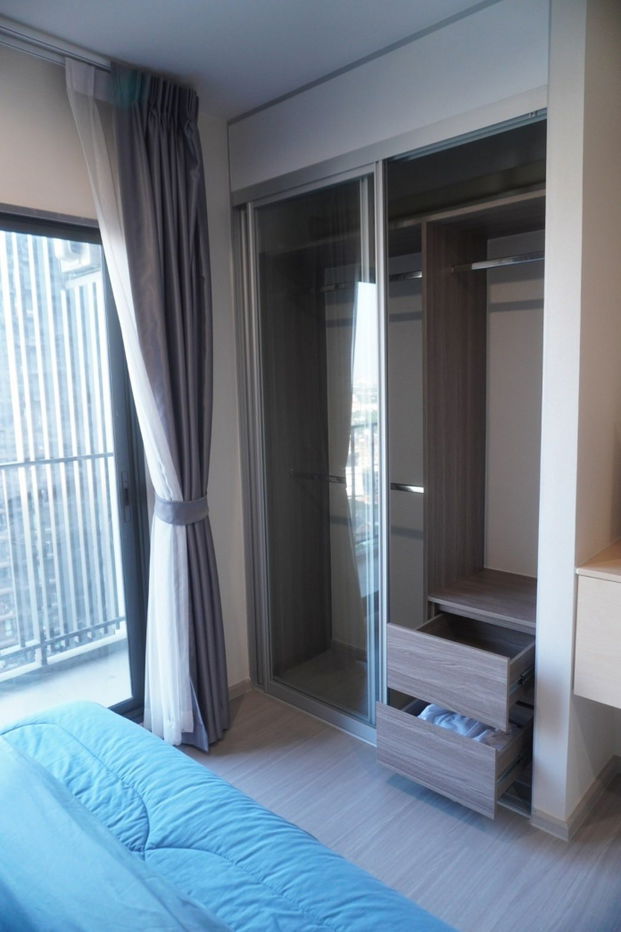 รูป 🟢ห้องสวย!! พร้อมเข้าอยู่!! 🟢เดอะพาร์คแลนด์ เพชรเกษม 56 ติด MRT ภาษีเจริญ สอบถาม📱ADD LINE @572aurac แอดมินตอบไว✨ - รูปที่ 3/9