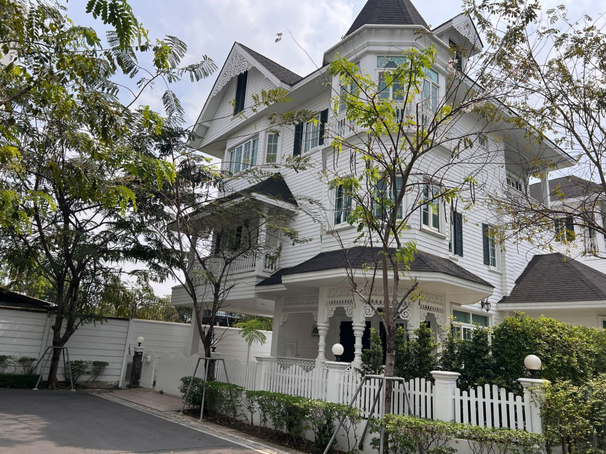 รูป RS5145 ให้เช่า บ้านใหม่ Fantasia Villa 4 บ้านสไตล์ Classic Victorian 3 ชั้น  - รูปที่ 1/26