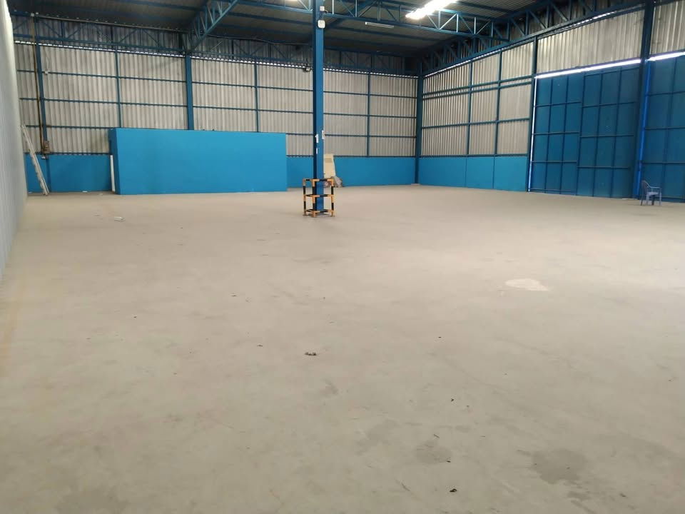 รูป ให้เช่าโกดัง ถนนกิ่งแก้ว-บางพลี ขนาด 532 ตร.ม. ทำเลดีติดถนนใหญ่ ใกล้ถนนบางนา-ตราด ถนนเทพารักษ์ สนามบินสุวรรณภูมิ รถบรรทุกขนาดใหญ่ เข้าออกได้สะดวก - รูปที่ 3/5