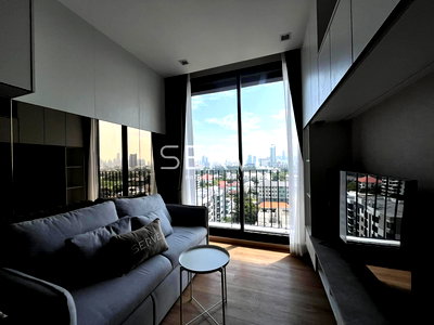 Condos for rent : 1 Bed Large Room  City View  Fully furnished Good Location Close toBTS Ari station 220 m. @ Noble Around Ari