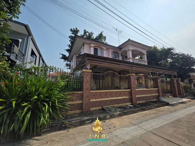 3-bed house for sale, 225 sqm, 77.2 sq wah, Wararom Phetkasem 81