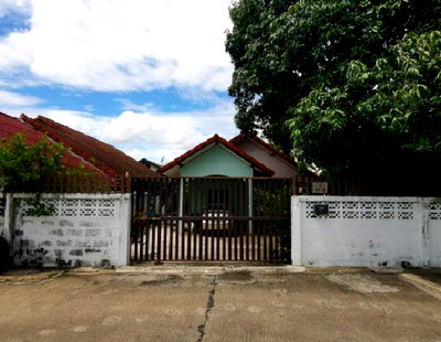 บ้านเดี่ยว กาญจนบุรี : BP00601 ขายบ้านเดี่ยว หมู่บ้าน สินกาญจน์ ซอย สินกาญจน์ ถนน แสงชูโต สายเก่า(ทล.323) ตำบล ท่าม่วง อำเภอ ท่าม่วง จังหวัด กาญจนบุรี