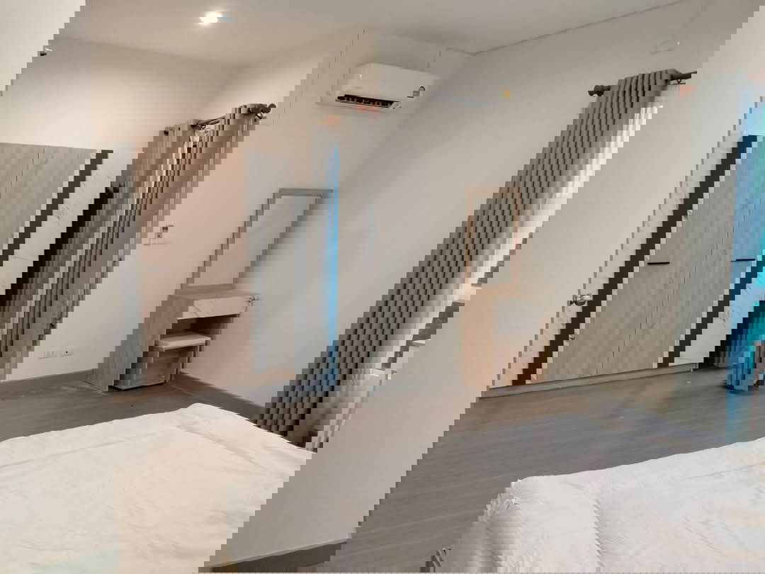 รูป บ้านทาวน์เฮ้าส์ 3 ชั้น ให้เช่า โครงการสัมมากร อเวนิว สุวรรณภูมิ 4 ห้องนอน 4 ห้องน้ำ 2 ที่จอดรถ เฟอร์นิเจอร์ครบ - รูปที่ 14/42