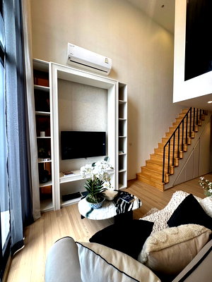 Condos for sale BTS Thong Lo (Thong Lor) : Best High-Floor Duplex Deal in Ekkamai | 5.5m Ceiling | Pet-Friendly Condo | Maru Ekkamai 2 - U5592923