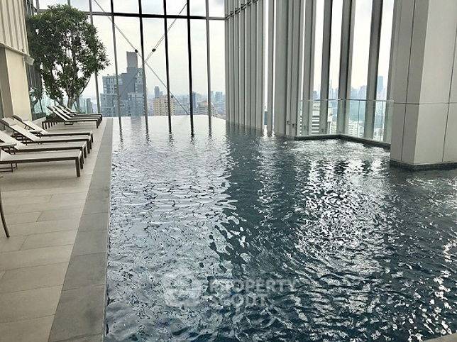 รูป คอนโด 3 ห้องนอน 87 ตร.ม. ชั้น 32 โครงการ ไฮด์ สุขุมวิท 11 ใกล้ BTS นานา 300 ม. (ID 2676858) - รูปที่ 8/45